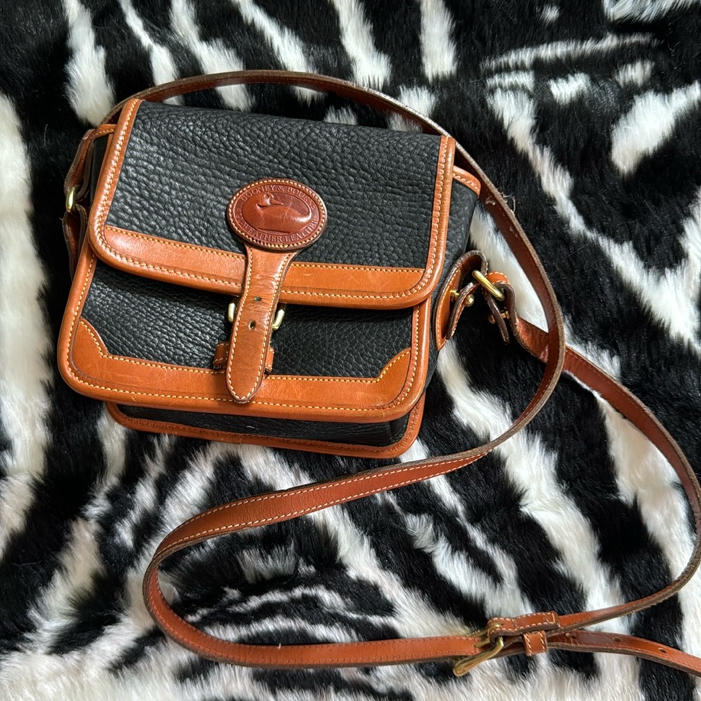 Vintage Dooney & Bourke all weather leather Square Surrey Bag Black/Brown.